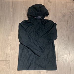 Boohoo Rain Jacket Size 4 (Color Navy)